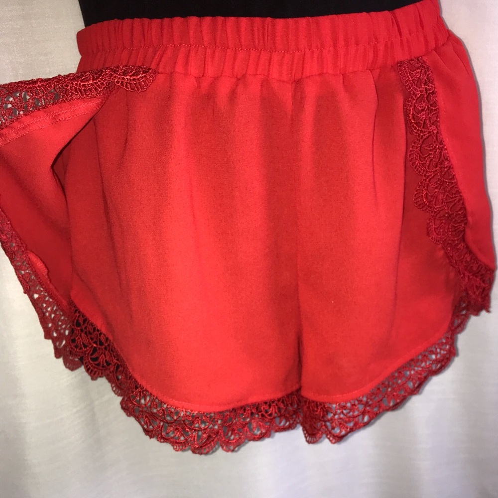Red flowy short with crochet bottom. - Picture 5 of 6